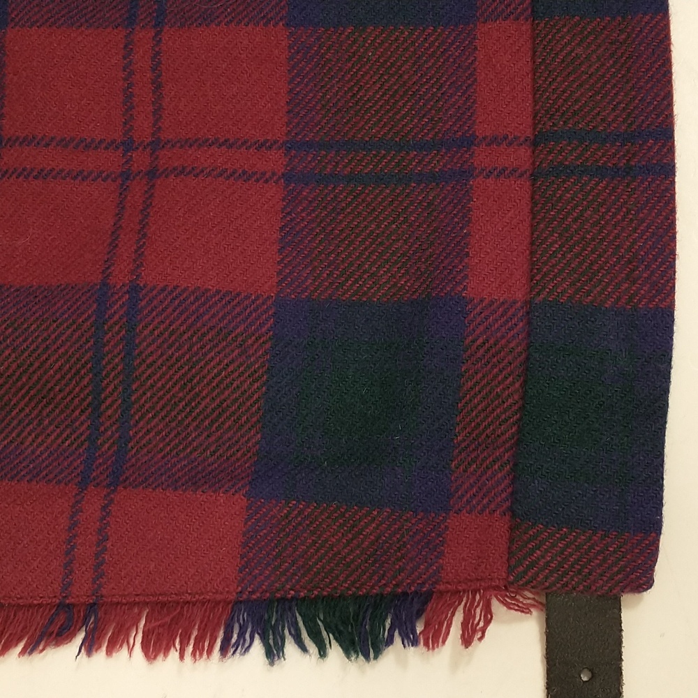 Scottish Wool Kilt Wrap Skirt 100% Wool High Quality Traditional Tartan Burgundy - Picture 9 of 11